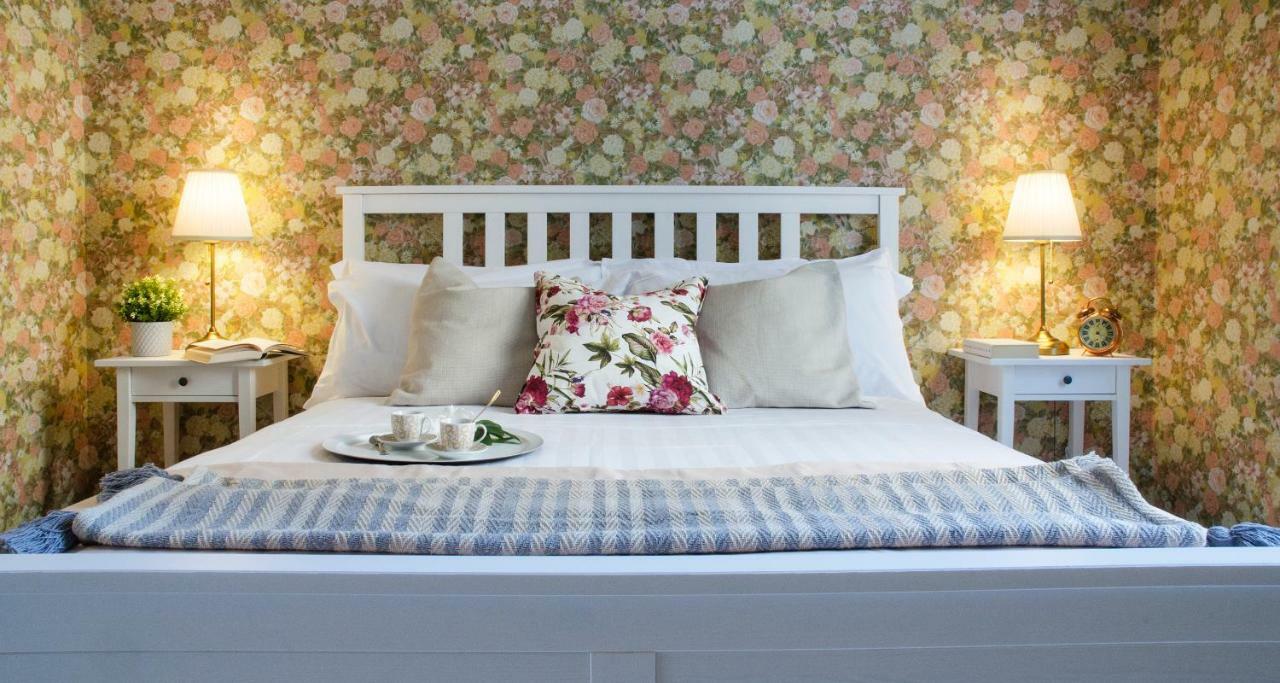Flowers Apartment Joivy 25 Como Exteriér fotografie