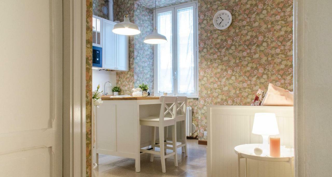 Flowers Apartment Joivy 25 Como Exteriér fotografie